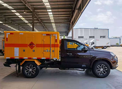 白河爆破器材运输车